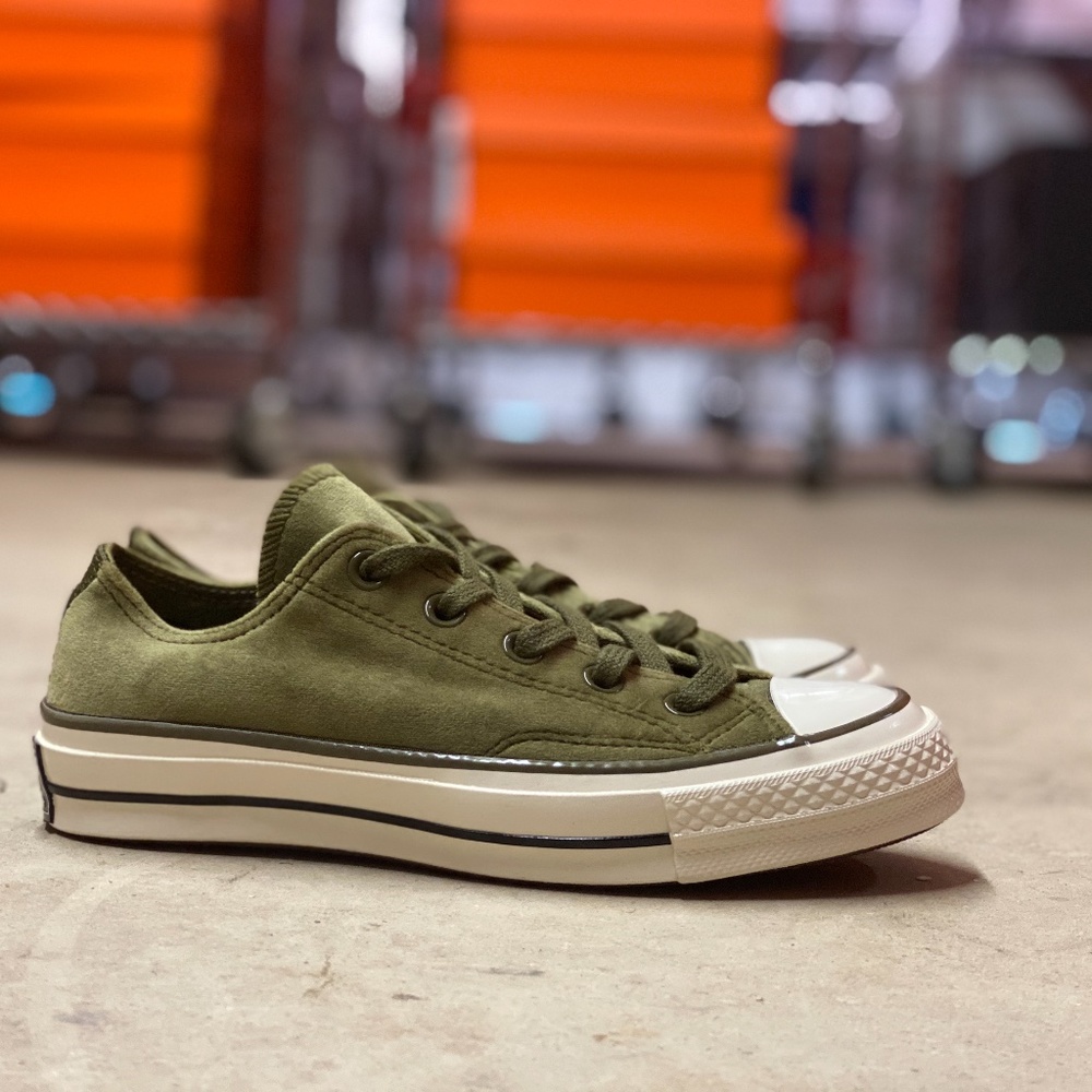 Converse Chuck Taylor 70 Casual 165178C NEW Sz 5